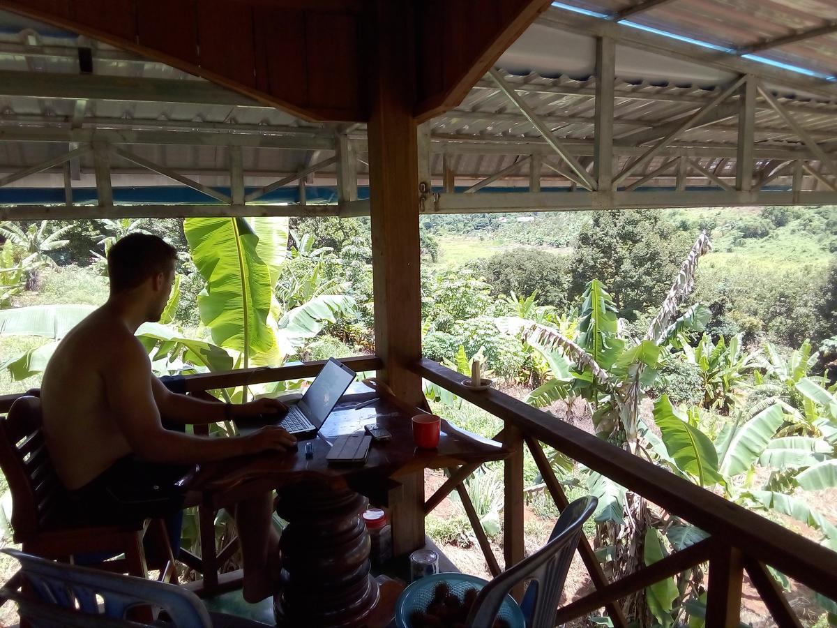 Mr Pov Home Stay Banlung 外观 照片